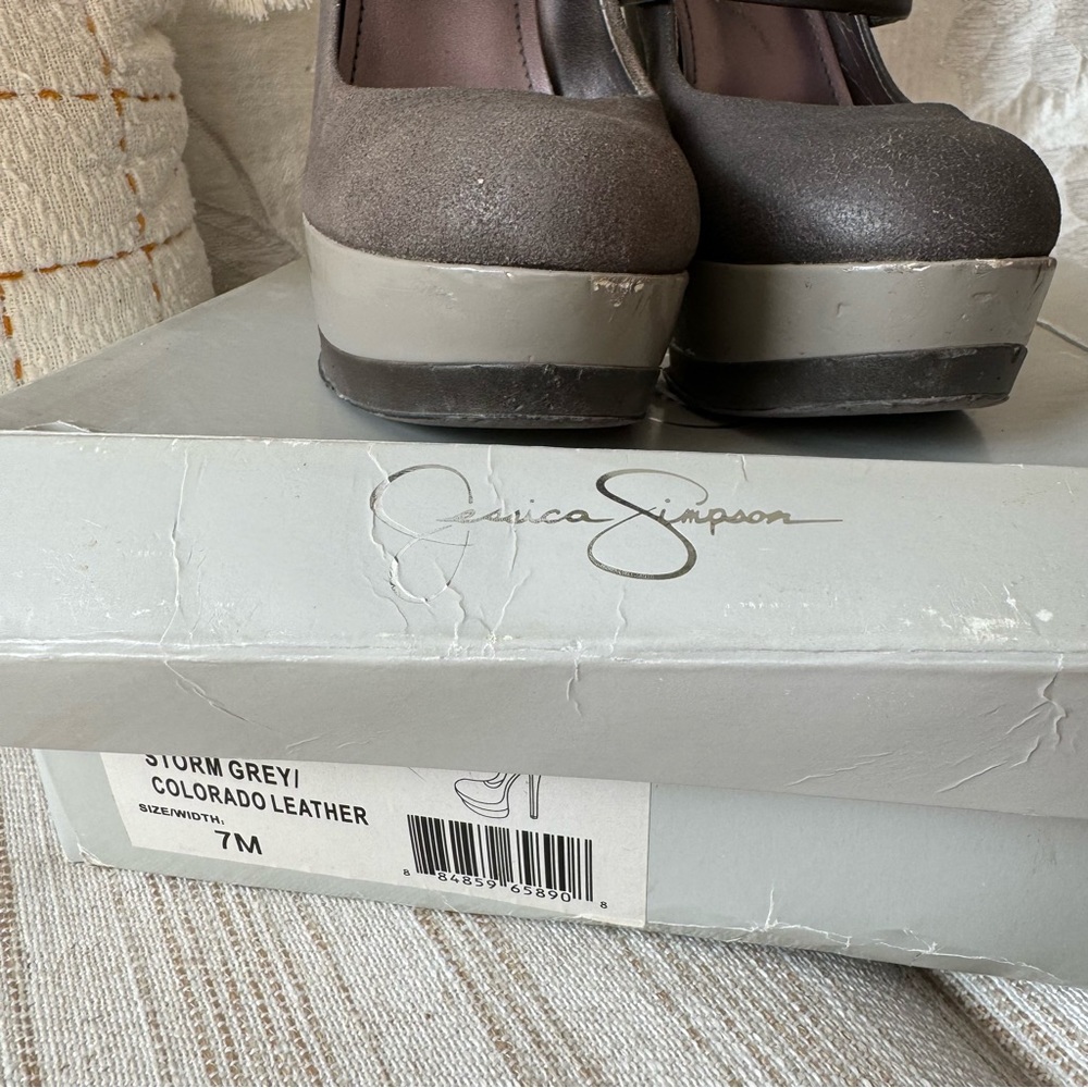 Jessica Simpson High Heel Gray Size 7 - Picture 3 of 7